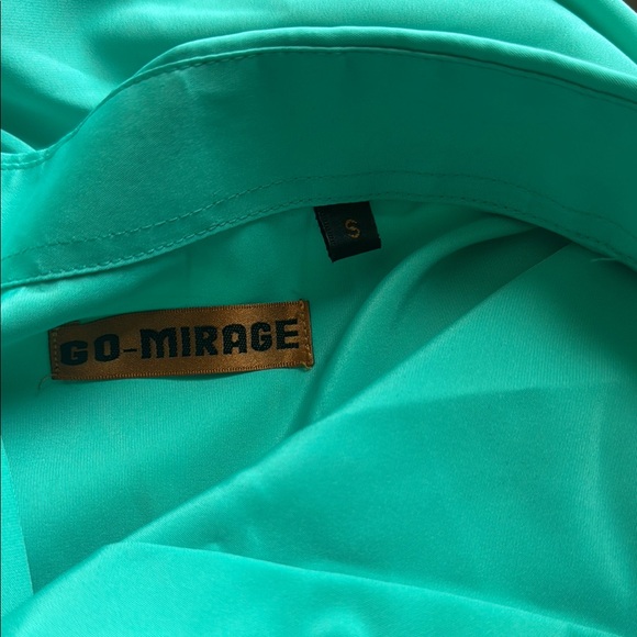 Casual Blue Button Down Shirt with Classic Collar - Picture 6 of 9